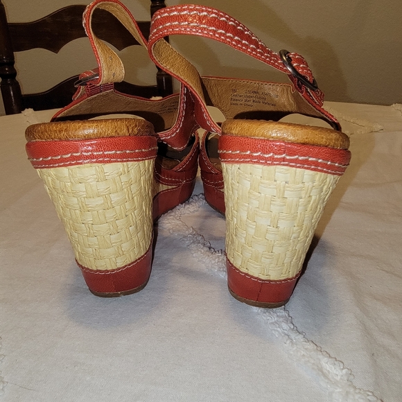 Anthropologie NAYA ETERNAL WEDGE SANDALS BLOOD ORANGE 🍊 LEATHER SIZE 9 - Picture 5 of 8